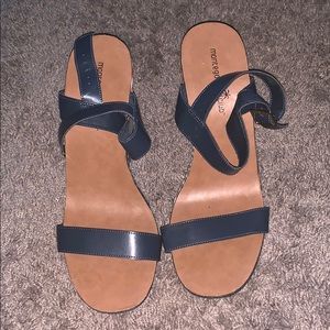 Nautical theme wedge